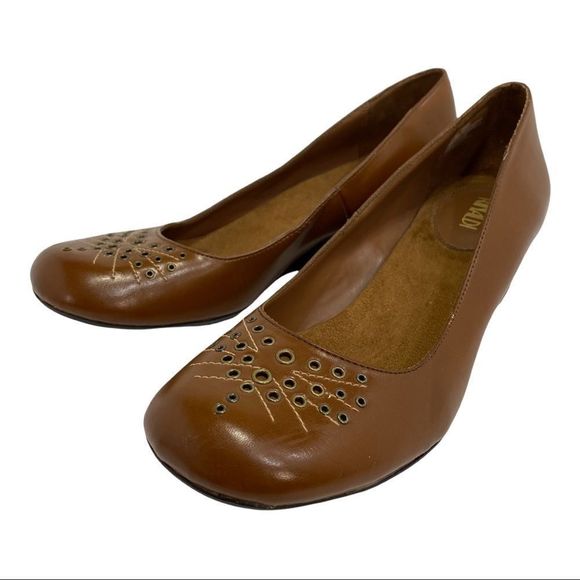 Rinaldi Brown Faux Leather 1.5” Round Toe Wedge Shoe Heel Boho - Picture 2 of 10